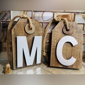 Rustic Wooden decor {M or C}